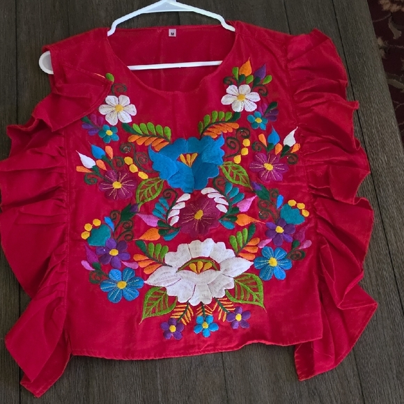 Red Embroidered Floral Ruffle Women's Top - Picture 14 of 16